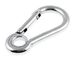 Snap hook with special closure and eyelet